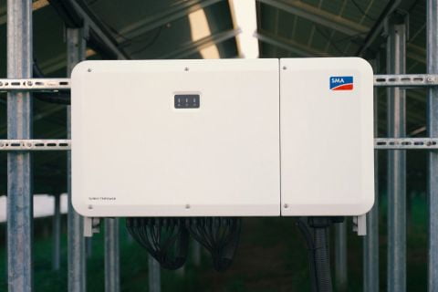 Đặt hàng cho dự án 1MWP : Inverter SMA core 2 110kw và Pin Longi 445-450wp trong tháng 9-10